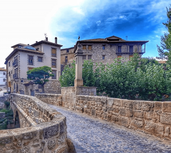 puente empedrado mora de rubielos