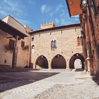 plaza mayor la iglesuela