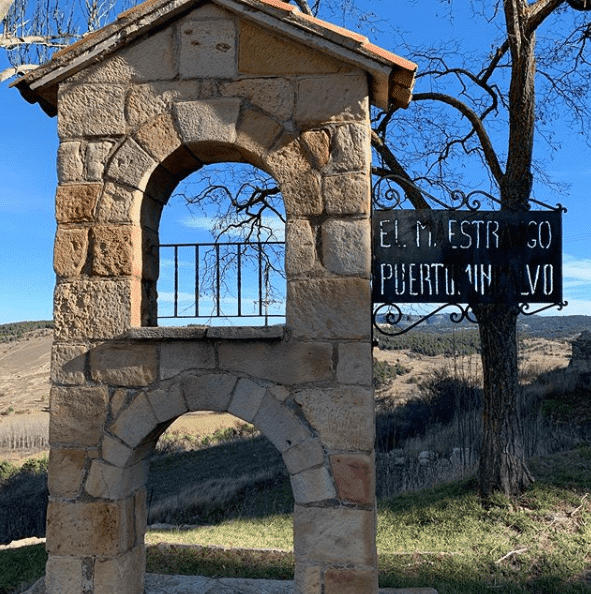 monolito el maestrazgo puertomingalvo