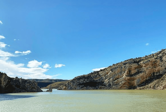 embalse de Escuriza