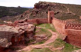 muralla castilllo de peracense