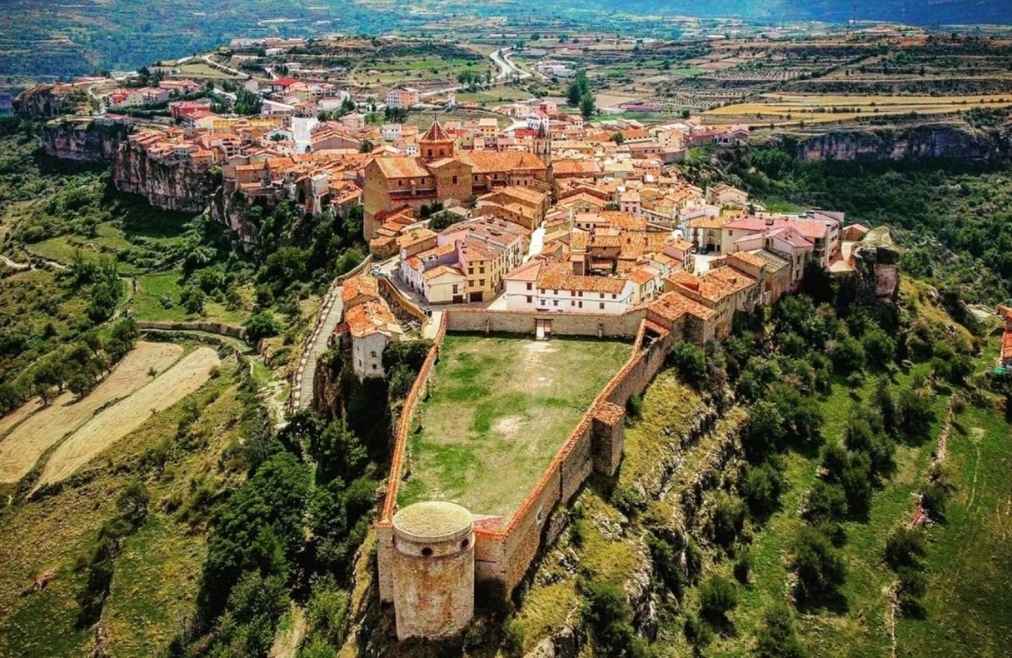 torre y castillo de cantavieja