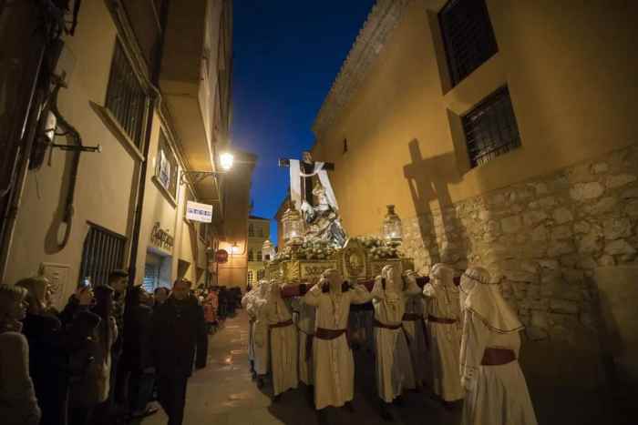 procesion-viernes-semana-santa-teruel