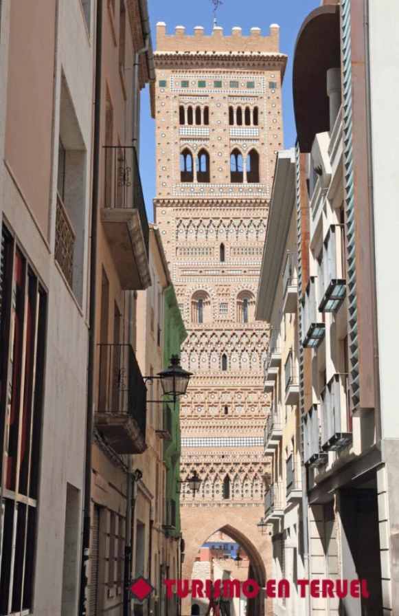 torre del salvador teruel capital